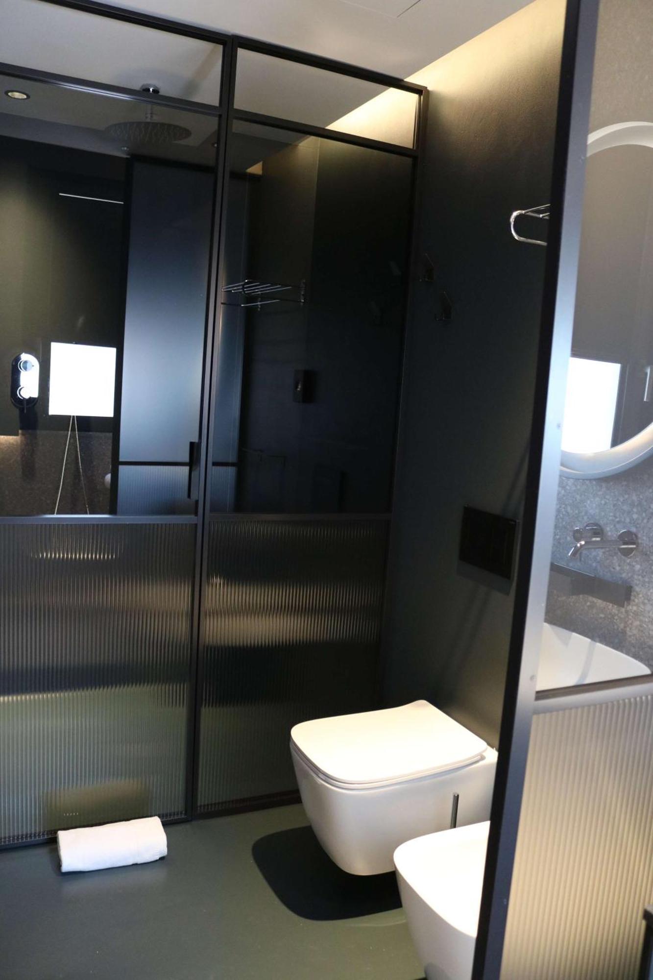 Hotel Ristorante Al Caminetto Worldhotels Crafted Adults Only Torri Del Benaco Bagian luar foto