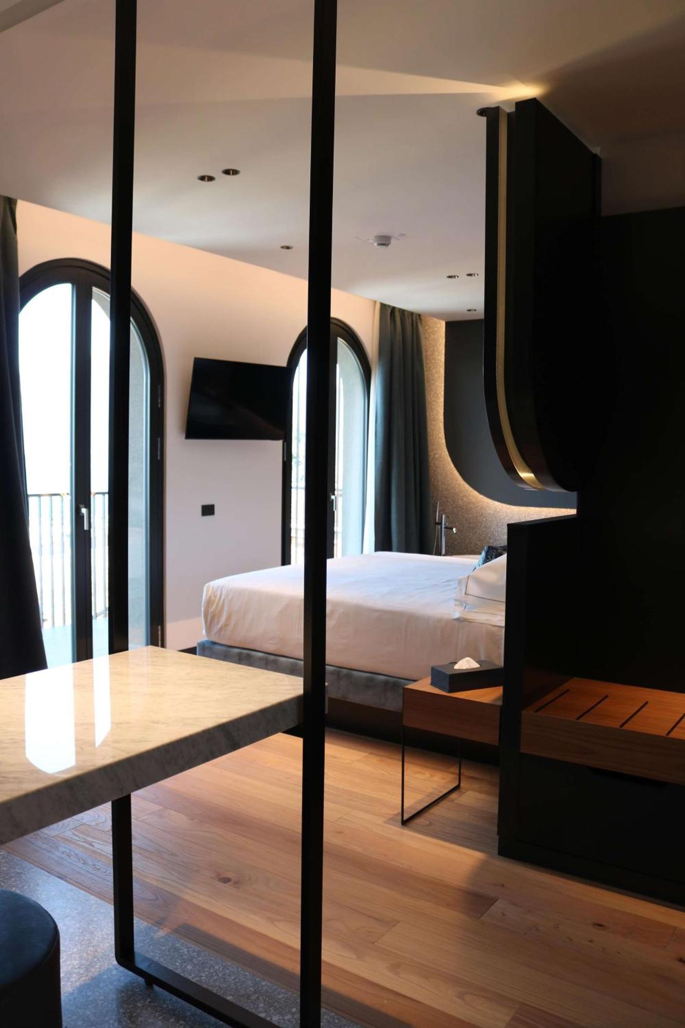 Hotel Ristorante Al Caminetto Worldhotels Crafted Adults Only Torri Del Benaco Bagian luar foto
