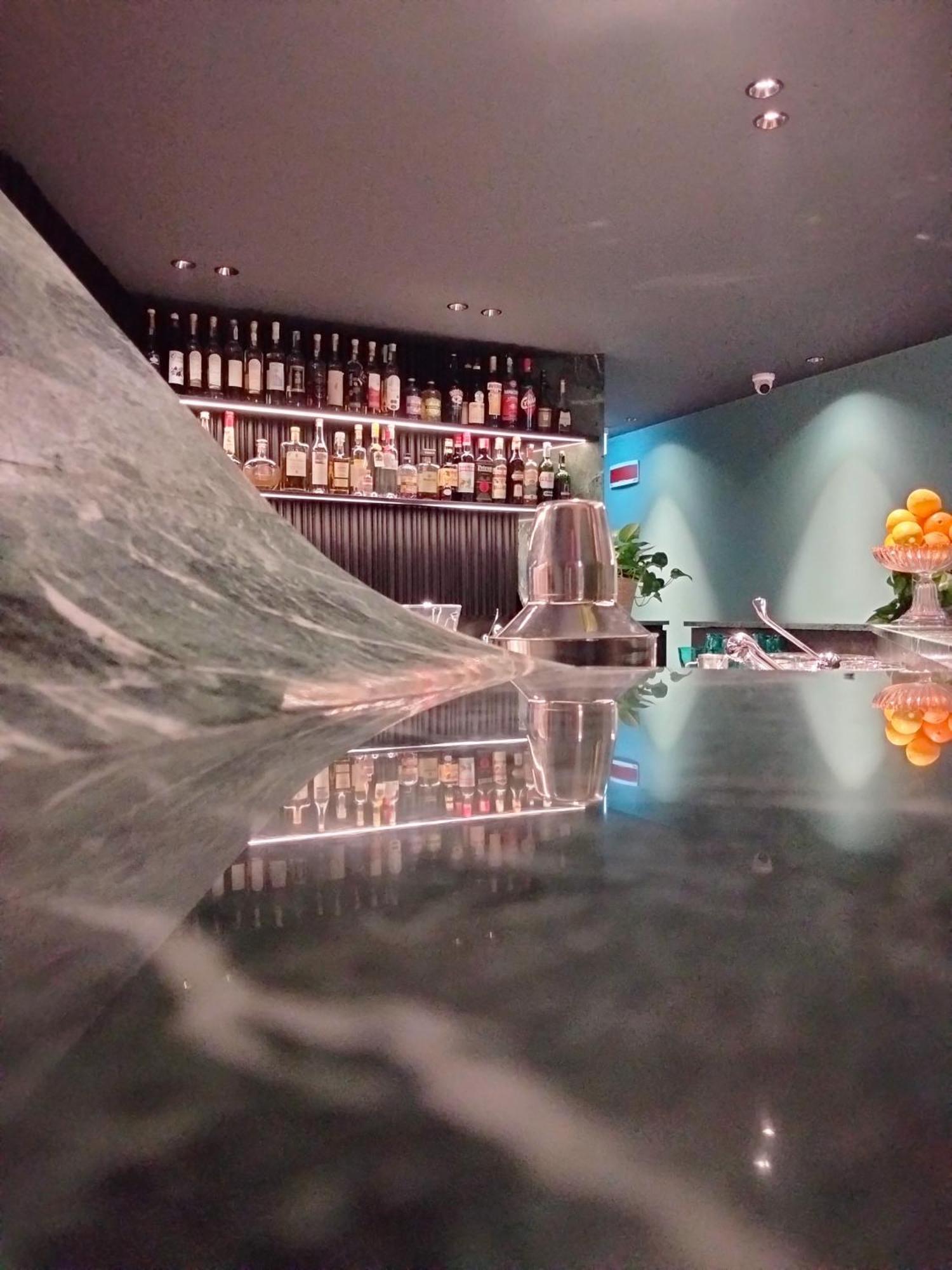 Hotel Ristorante Al Caminetto Worldhotels Crafted Adults Only Torri Del Benaco Bagian luar foto